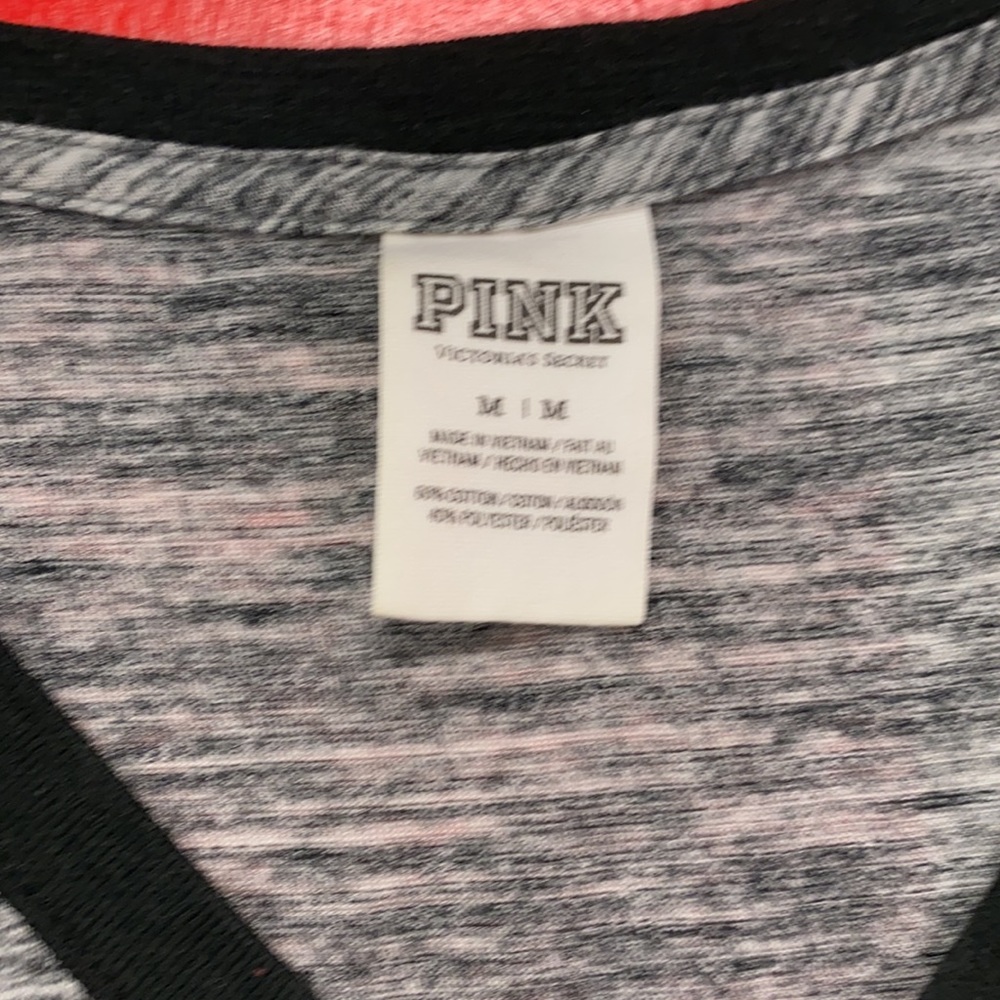 Victoria Secret PINK tee - Picture 3 of 3